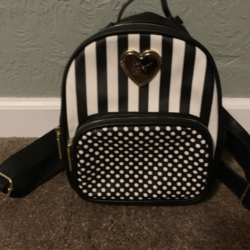 Betsey Johnson small back pack